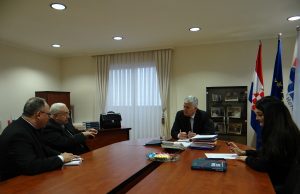 Predsjednik HDZ-a BiH i Hrvatskog narodnog sabora dr. Dragan Čović susreo se s apolstolskim nuncijem u BiH mons. Luigijem Pezzutom