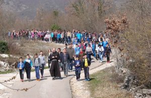 Široki Brijeg: Put križa Ljubotići – Crne Lokve