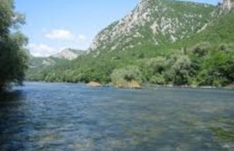 DVA SVIJETA Dok se bosanske rijeke izlijevaju, Neretva opada
