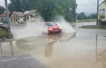 Raskrižje na Kolu poslije svakog velikog pljuska