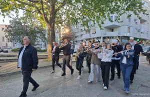 Grad Široki Brijeg ponovno budi zvona tradicije – održana prva prvosvibanjska budnica nakon više od 40 godina