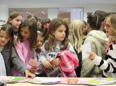 Mali Širokobriježani ispunili knjižnicu na svečanosti „Žene – pisci za djecu i mlade“