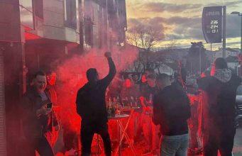 Tisuće ljudi stiglo na koncert Marka Perkovića Thompsona u Širokom Brijegu