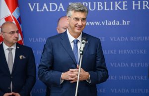 U sklopu programa 5. generacije Ljetne škole Domovina 2026, polaznici su danas posjetili Banske dvore, Hrvatski sabor i Središnji državni ured za Hrvate izvan Republike Hrvatske.