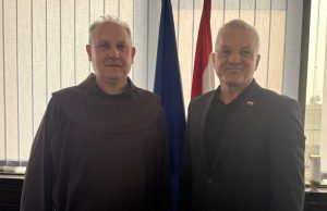 Državni tajnik Zvonko Milas sastao se u ponedjeljak u Zagrebu s provincijalom Bosne Srebrene fra Zdravkom Dadićem.