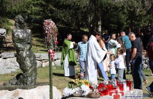 Stotine vjernika na Vranu: Služena misa za poginule duvandžije