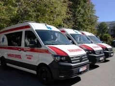 Vlada HNŽ-a Mostaru i Rami donirala tri nova, suvremena vozila hitne pomoći