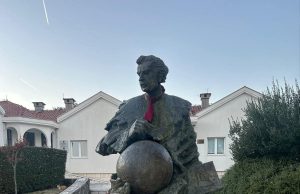 RUĐER BOŠKOVIĆ U RAVNOM S HRVATSKOM KRAVATOM!