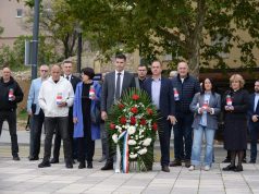 ŠIROKI BRIJEG: Odana počast poginulim hrvatskim braniteljima i civilima uoči Svih svetih i Dušnog dana